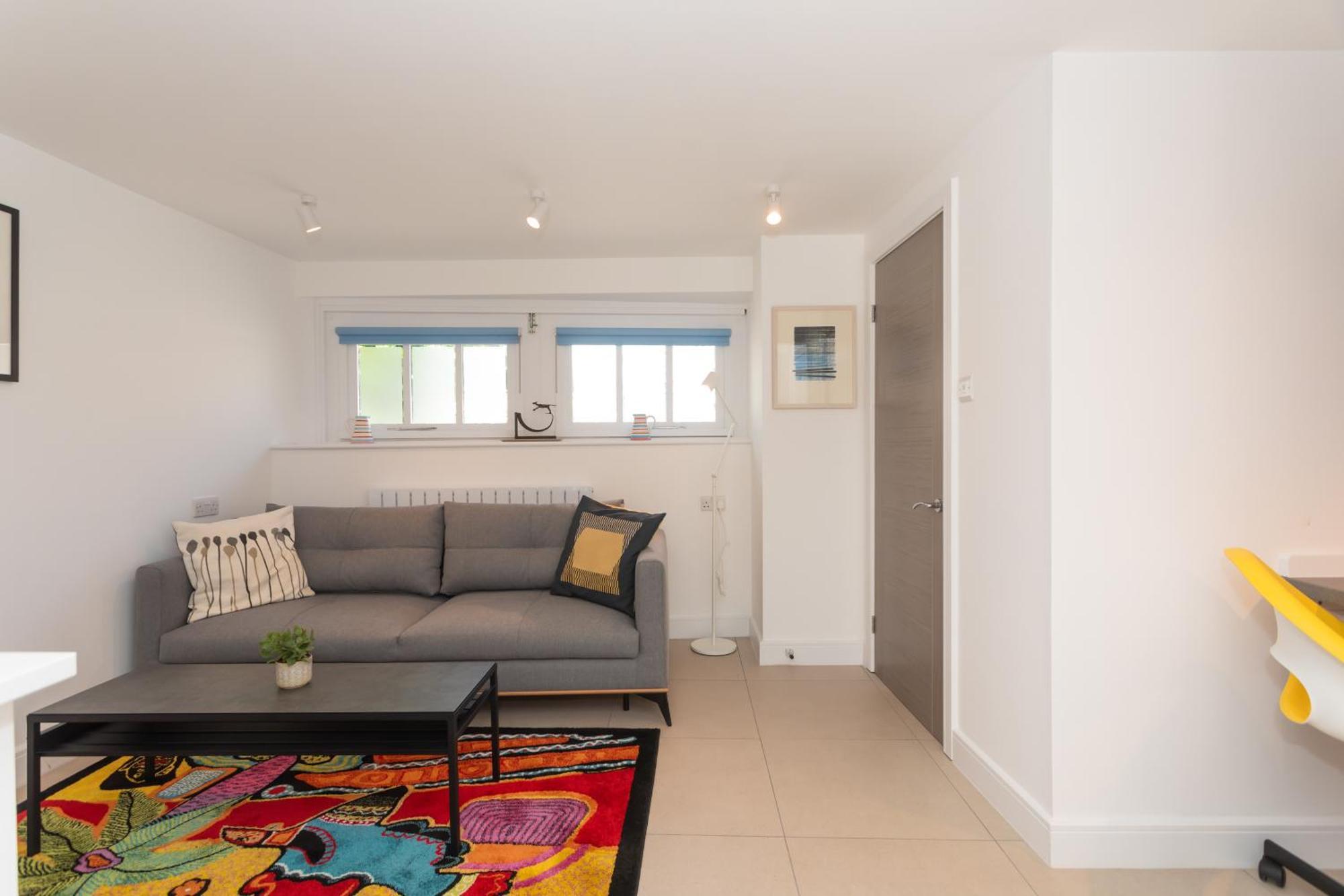 The Blue Door Apartment Bath Phòng bức ảnh
